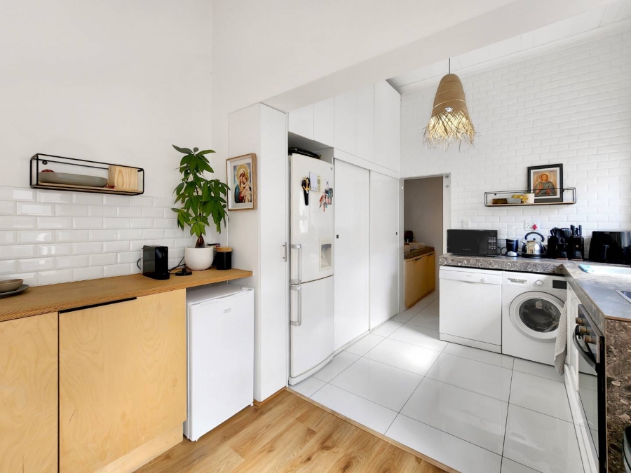 1 Bedroom Property for Sale in Woodstock Western Cape